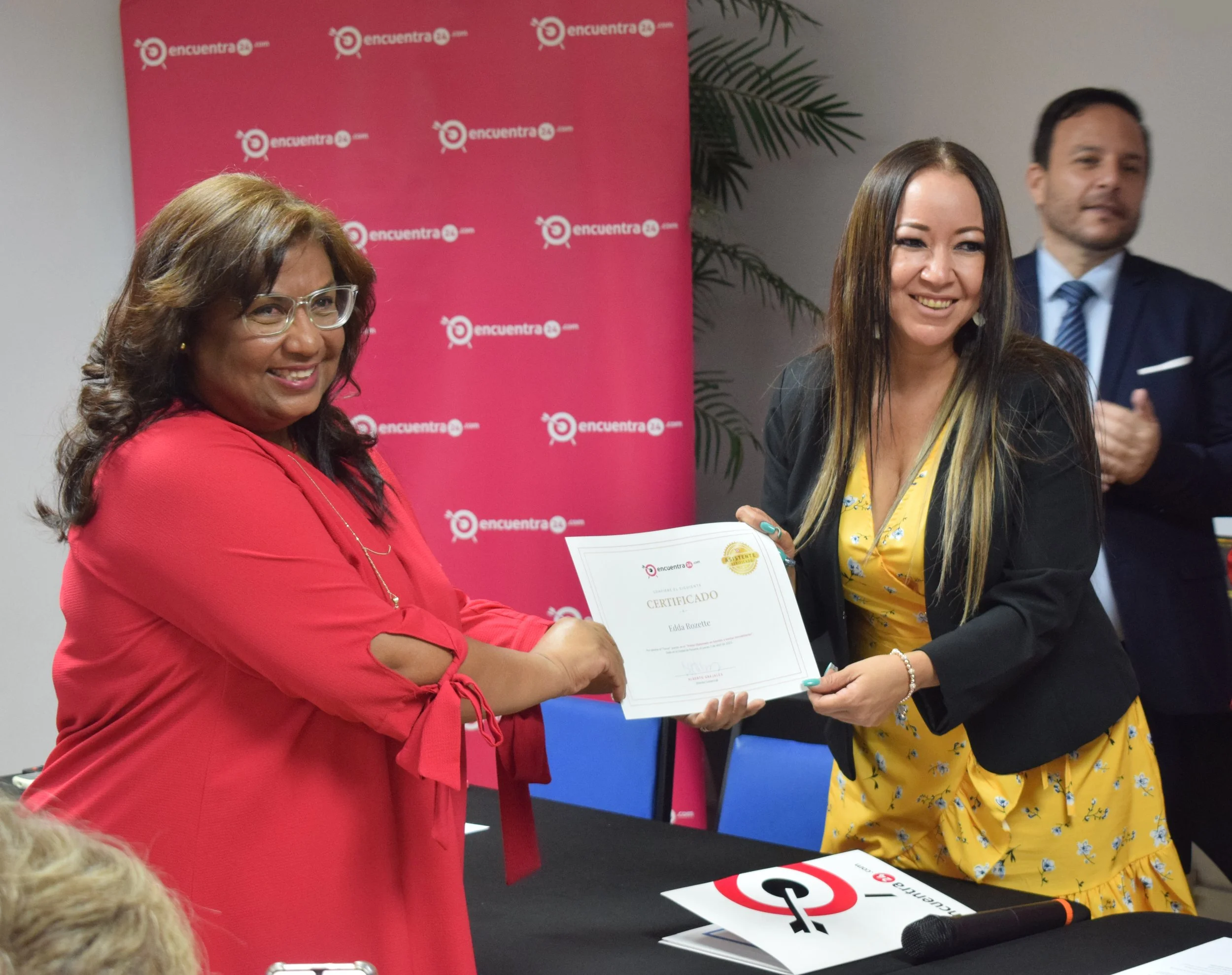 Ceremonia de clausura del primer Diplomado de Gestión y Ventas Inmobiliarias de Panamá